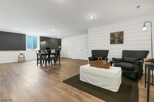 2 Lee Dr, Morris Twp, NJ 07960 - living room featuring wood finished floors, recessed lighting, crown molding, and baseboards