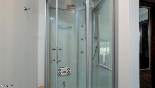 6 Longview Ln, Vernon Twp, NJ 07461 - full bath featuring a stall shower