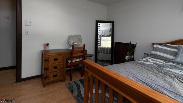 6 Longview Ln, Vernon Twp, NJ 07461 - bedroom featuring light wood finished floors and baseboards