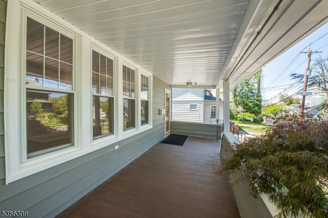 view of patio / terrace with covered porch