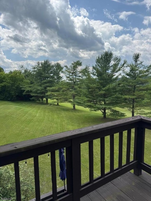 8 Le Touquet Unit 4, Vernon Twp, NJ 07462 - deck with a lawn