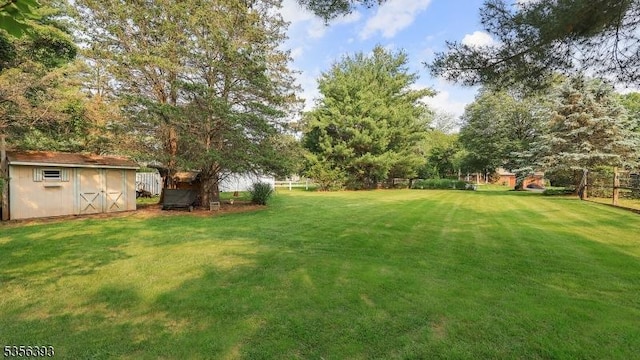 12 Fox Chase Run, Hillsborough Twp, NJ 08844 - view of grassy yard