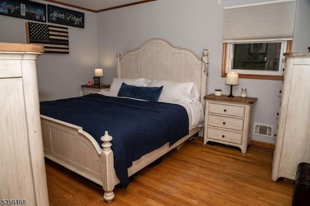10 Lincoln Ave, Vernon Twp, NJ 07462 - bedroom featuring wood finished floors and crown molding