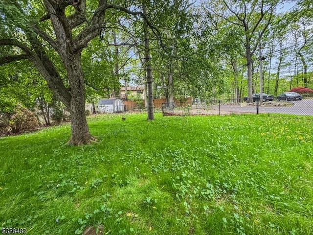 view of yard featuring fence
