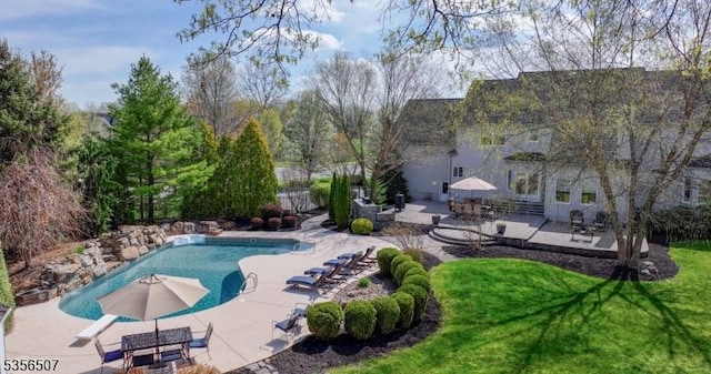 1 Dewing Ct, Raritan Twp, NJ 08551 - view of pool with a patio area