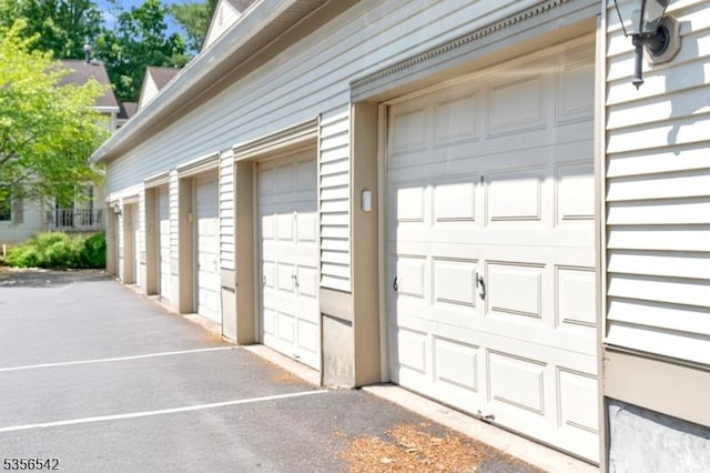 66 Jamestown Rd, Bernards Twp, NJ 07920 - view of garage
