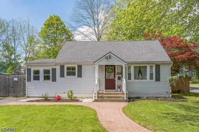 129 River Dr, Parsippany-Troy Hills Twp, NJ 07034 - bungalow-style house with entry steps and roof with shingles