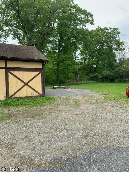 917 Main St, Stillwater Twp, NJ 07860 - view of yard with an outdoor structure