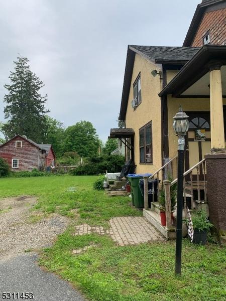 917 Main St, Stillwater Twp, NJ 07860 - view of green lawn
