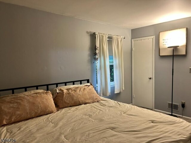 703 Nottingham Way, Raritan Twp, NJ 08822 - view of bedroom