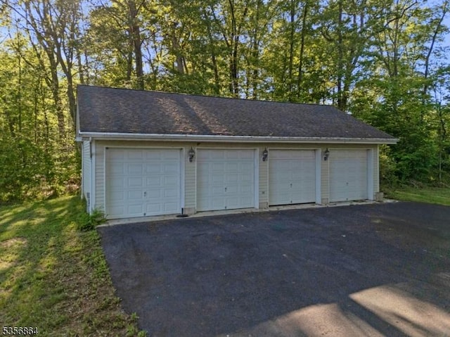 147 Liberty Corner Rd, Bernards Twp, NJ 07920 - view of detached garage