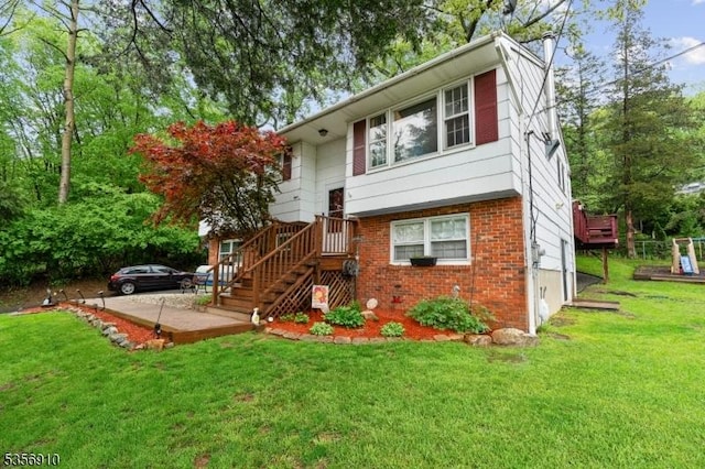 8 Hillside Ter, Green Twp, NJ 07821 - split foyer home with brick siding and a front lawn