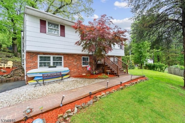 8 Hillside Ter, Green Twp, NJ 07821 - back of property featuring a lawn and stairway