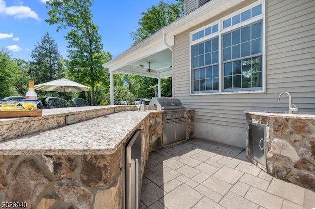 28 Handler Ct, Montgomery Twp, NJ 08502 - view of patio / terrace featuring an outdoor kitchen, area for grilling, and ceiling fan