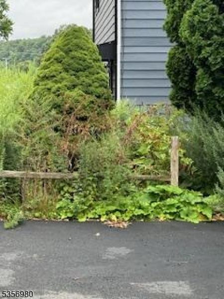 view of side of property