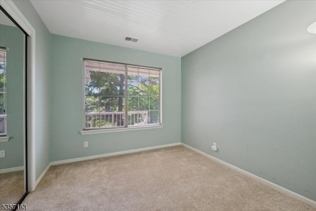 48 Spruce Ct, Bedminster Twp, NJ 07921 - carpeted empty room featuring baseboards