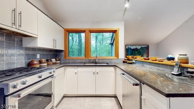 15 Pschorn Ln, Hillsborough Twp, NJ 08844 - kitchen featuring stainless steel appliances, a sink, a peninsula, tasteful backsplash, and white cabinets