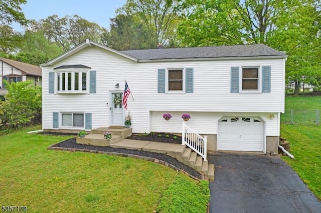 642 Succasunna Rd, Mount Arlington Boro, NJ 07850 - split foyer home with a garage and driveway