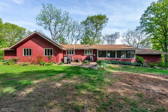 8 Reger Rd, Chester Twp, NJ 07836 - back of house featuring a yard