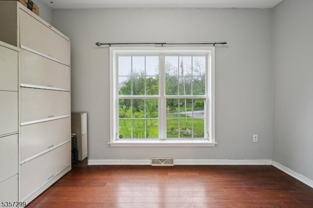 902 Sprout Hill Rd, Hampton Twp, NJ 07860 - spare room featuring wood finished floors and baseboards