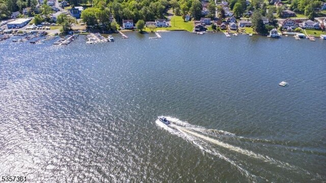 31 Cove Rd, Jefferson Twp, NJ 07849 - bird's eye view of a nearby body of water
