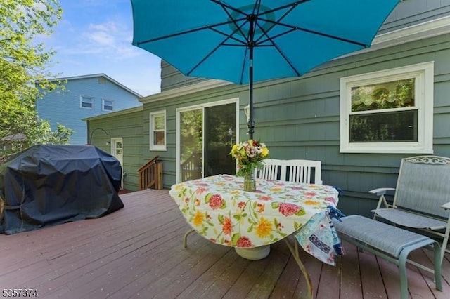 39 Circle Dr, Rockaway Twp, NJ 07866 - deck featuring outdoor dining space and a grill