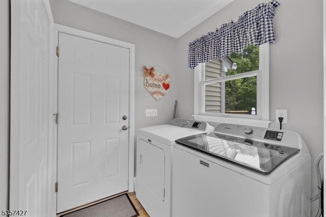 19 Bennington Dr, Mount Olive Twp, NJ 07836 - washroom with washer and dryer
