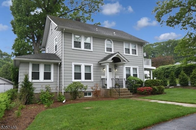 31 Wyckoff Ave, Wyckoff Twp, NJ 07446 - colonial house featuring a front yard