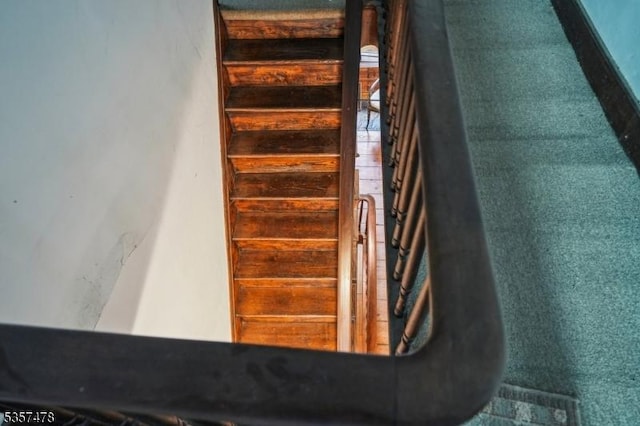 19 E Mill Rd, Washington Twp, NJ 07853 - view of stairs