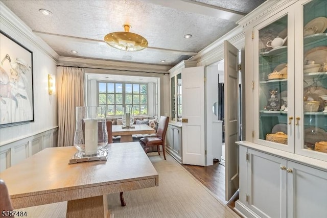 167 Lake End Rd, Rockaway Twp, NJ 07435 - dining room featuring ornamental molding, wood finished floors, and recessed lighting