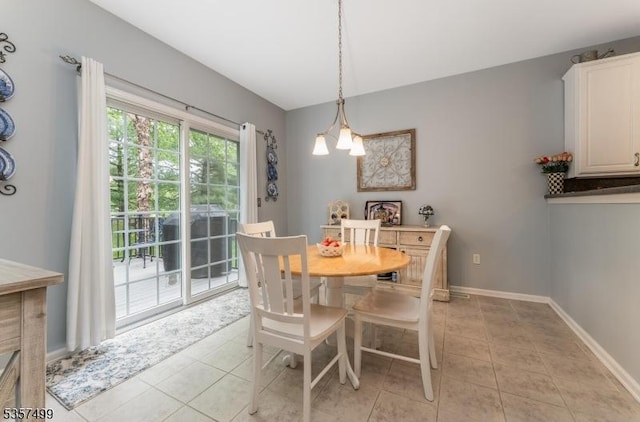 15 Pinehurst Cir, Clinton Twp, NJ 08801 - dining area featuring light tile patterned floors and baseboards