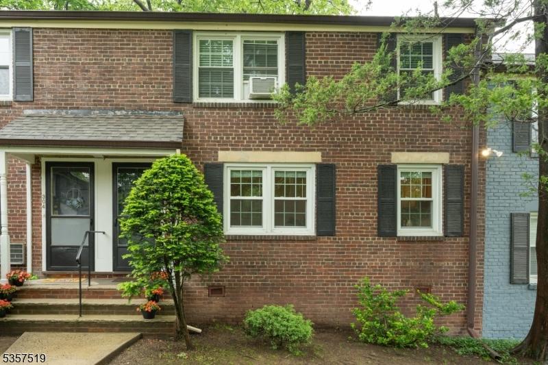 303 Lincoln Park Unit 303, Cranford Twp, NJ 07016 - view of front of property featuring brick siding