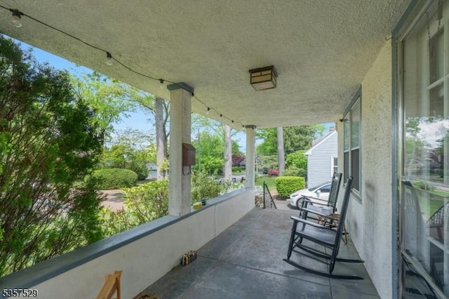 view of patio / terrace with covered porch