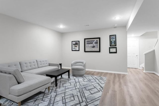 18 Brompton Pl, Randolph Twp, NJ 07869 - living area featuring light wood-type flooring, baseboards, and recessed lighting