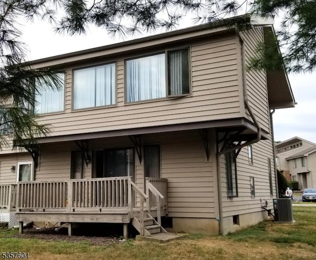 115 Seminole Rd Unit 115, Andover Twp, NJ 07848 - view of front of property with cooling unit and a porch