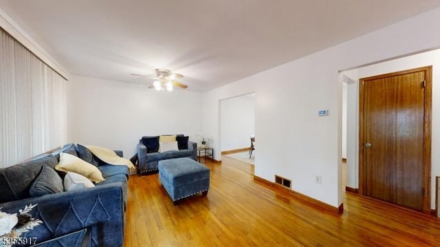2764 Meister Ave, Union Twp, NJ 07083 - living area with wood finished floors, a ceiling fan, and baseboards