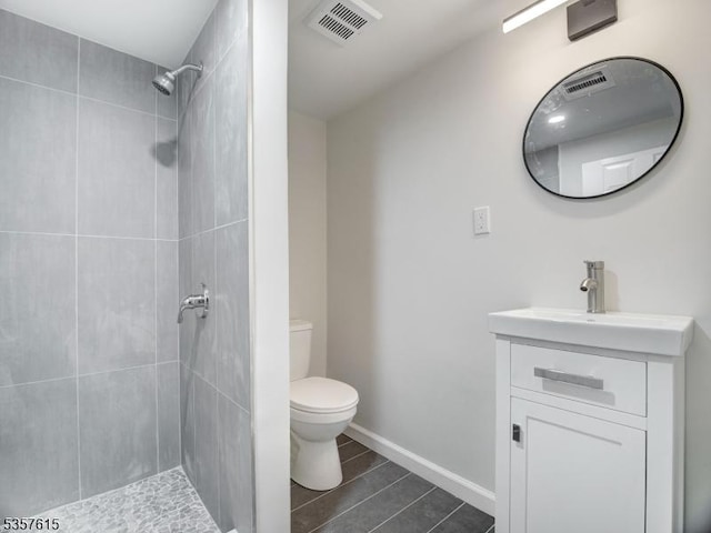 191 Matthew St, City Of Orange Twp, NJ 07050 - full bath featuring toilet, vanity, and tiled shower