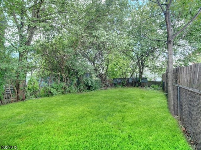 191 Matthew St, City Of Orange Twp, NJ 07050 - view of yard