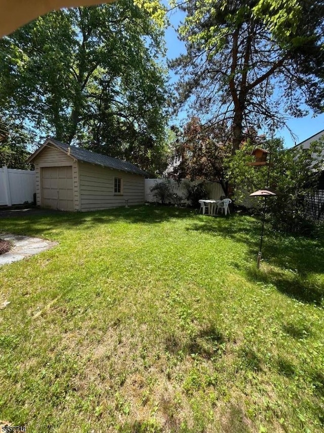 201 W Passaic Ave, Bloomfield Twp, NJ 07003 - view of yard with a garage and an outdoor structure