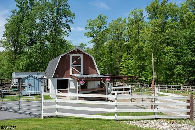 1011 Stillwater Rd, Stillwater Twp, NJ 07860 - view of barn with an exterior structure