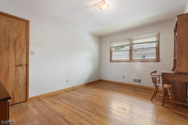 3 Red Maple Ln, Kenilworth Boro, NJ 07033 - unfurnished room with light wood-style flooring and baseboards