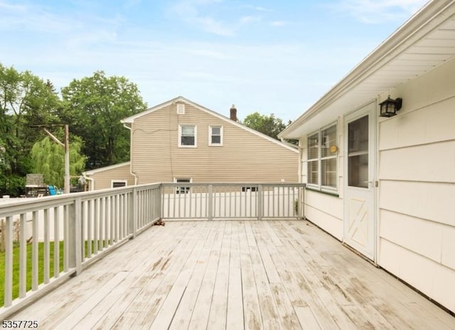 3 Red Maple Ln, Kenilworth Boro, NJ 07033 - view of wooden terrace