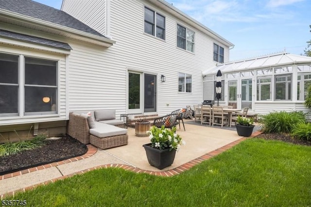 4 Rachel Ct, Greenwich Twp, NJ 08886 - back of house featuring a patio, an outdoor hangout area, and a lawn