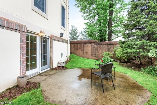 8 Sevell Cir Unit 8, Clark Twp, NJ 07066 - view of patio / terrace featuring fence