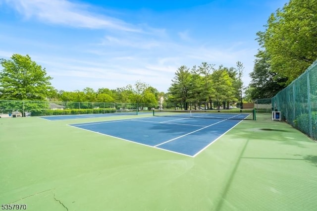 26 Fisher Dr Unit 2704, Franklin Twp, NJ 08823 - view of tennis court