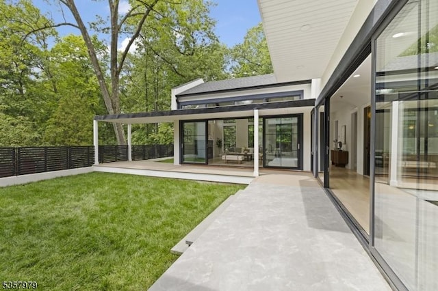 370 Hartshorn Dr, Millburn Twp, NJ 07078 - view of yard with a patio area