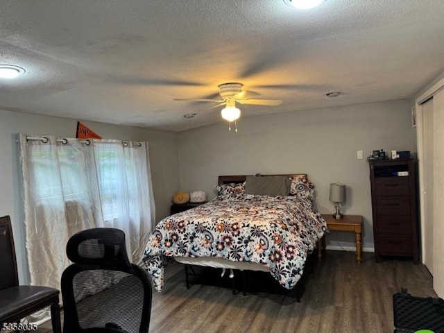 64 Dater St, North Haledon Boro, NJ 07508 - bedroom featuring wood finished floors, a textured ceiling, a ceiling fan, and baseboards
