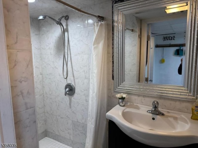 64 Dater St, North Haledon Boro, NJ 07508 - full bath with tiled shower and vanity