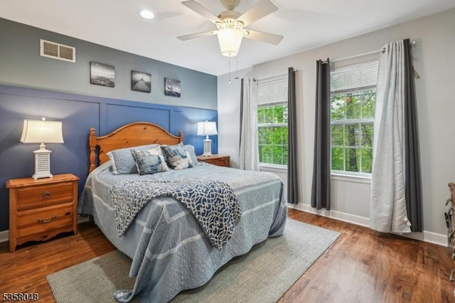 121 Wingate Dr, Independence Twp, NJ 07840 - bedroom with wood finished floors and ceiling fan