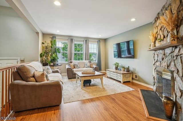 121 Wingate Dr, Independence Twp, NJ 07840 - living room featuring a fireplace, wood finished floors, recessed lighting, and baseboards